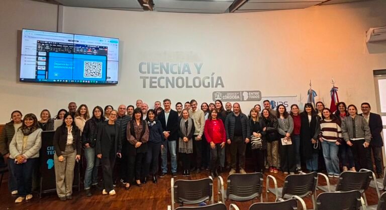 🤖Primera jornada de capacitacion en IA de UPS y Colegio Universitario IES